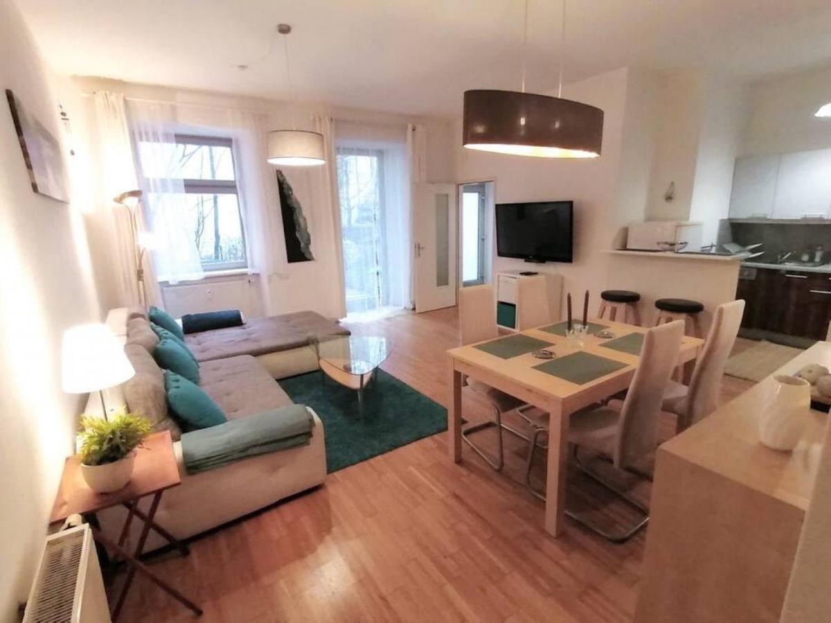 Nd Exquisites Wundervolles Ruhiges Terrassenapartment Mit Garage 비엔나 외부 사진