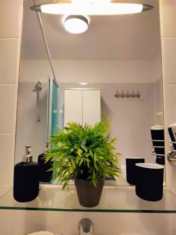 Nd Exquisites Wundervolles Ruhiges Terrassenapartment Mit Garage 비엔나 외부 사진